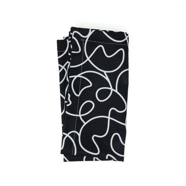 Black & White Squiggly 20.5" Napkin Set of Four