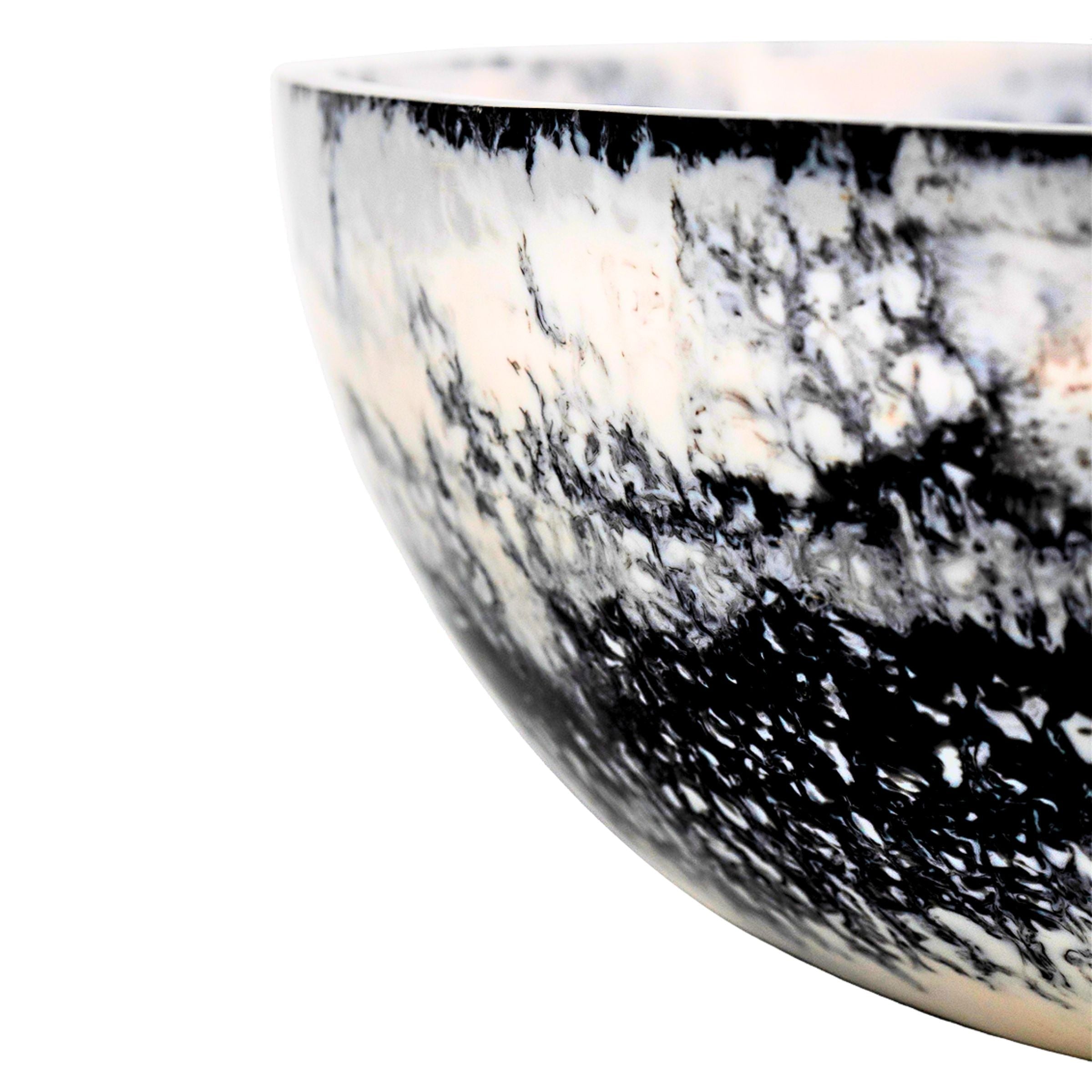 Lucente Black & White Resin Salad Bowl