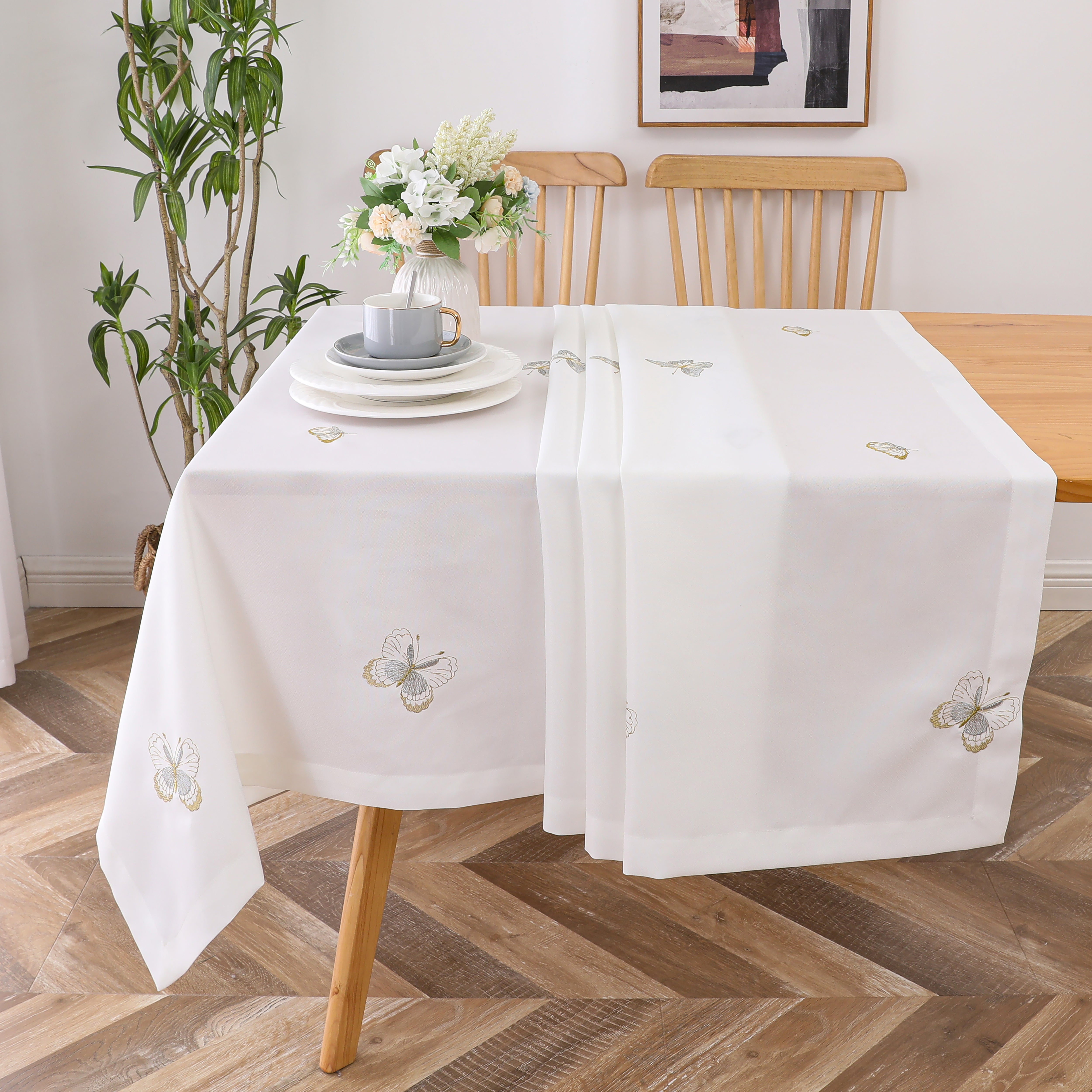 TC1554 Poly Linen-Look Butterfly Tablecloth